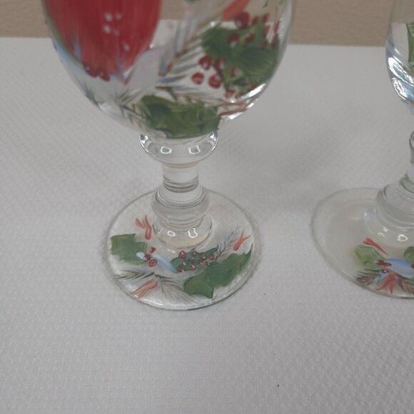Set Of 2 Hand-Painted Cardinal Wine Glasses Goblets Festive Holly Design - Picture 4 of 6